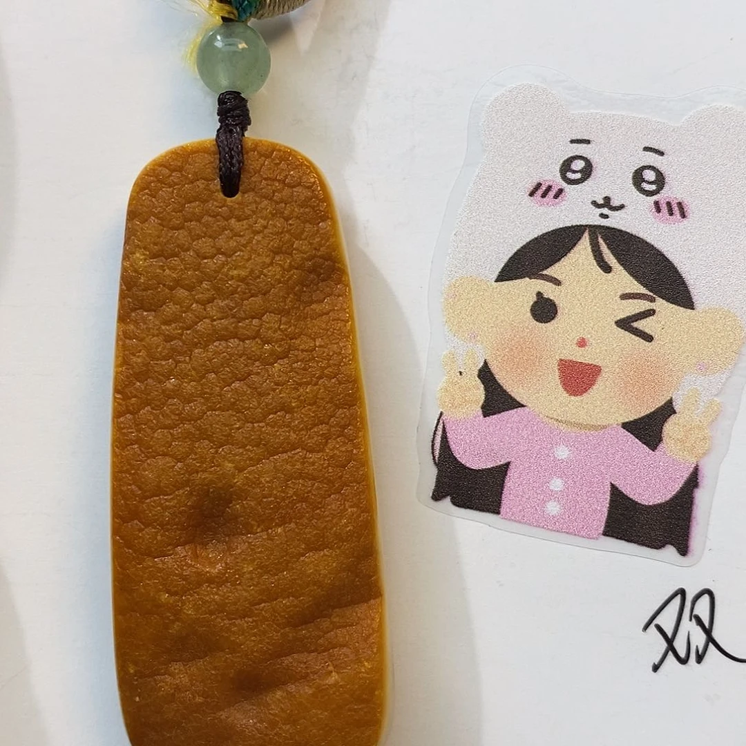 未镶嵌琥珀珠宝奇石