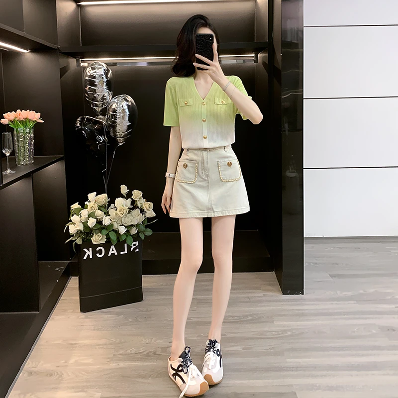 冰爽丝针织短袖T恤女渐变色V领夏季空调开衫薄上衣小香风牛仔短裙