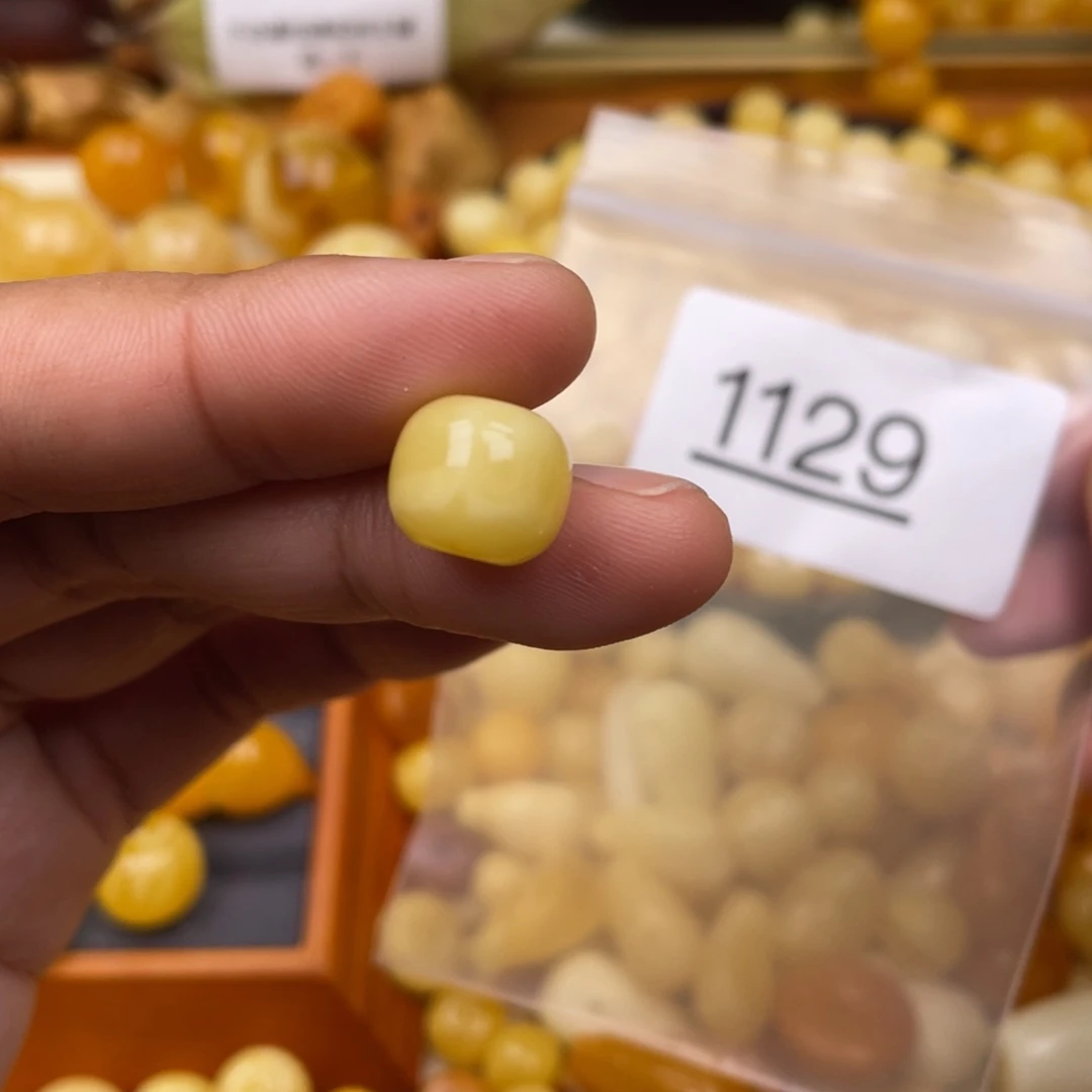 琥珀珠宝奇石未镶嵌顺