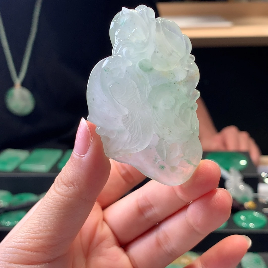 石英质玉未镶嵌吊坠