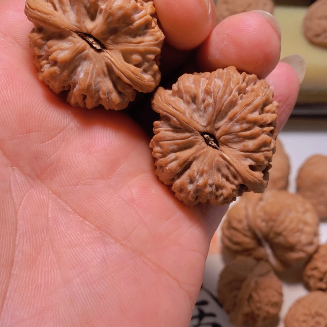 E***r文玩核桃吊坠文玩核桃南疆