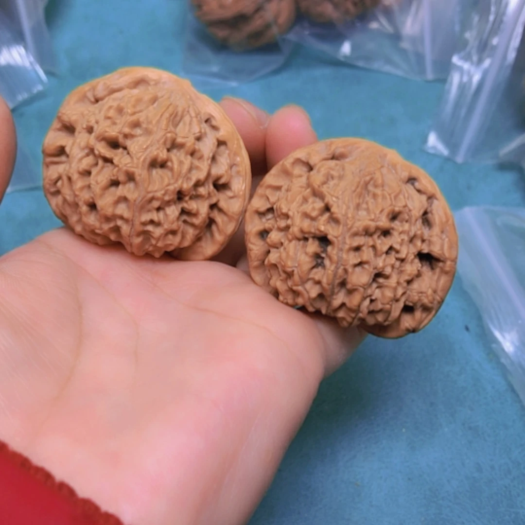 【闪购商品】摆件核桃45水龙纹优秀，出油