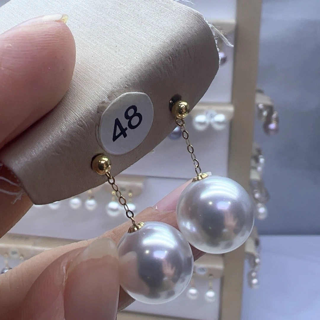 18K金镶嵌淡水珍珠耳饰