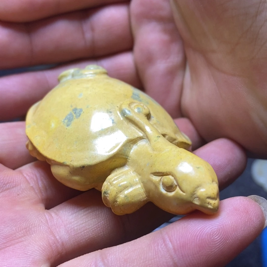 和田玉未镶嵌把件