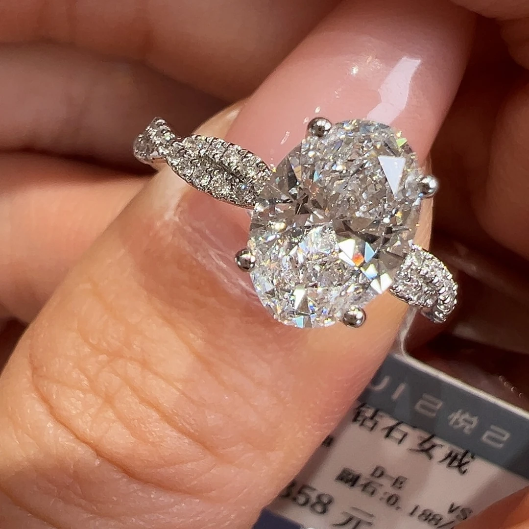 黄***馨18K金镶嵌实验室培育钻石@@00028156