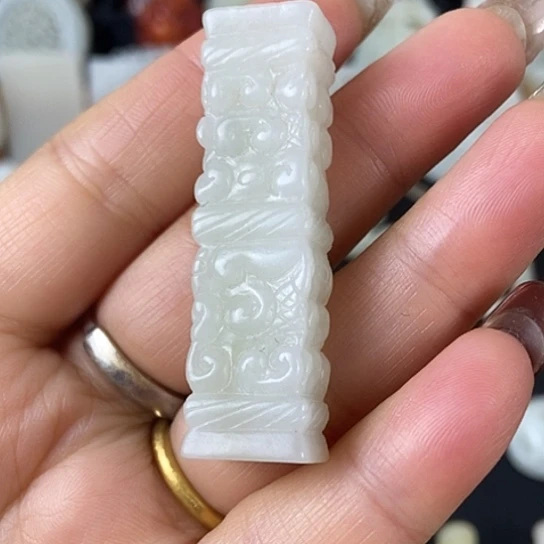 和田玉（糖玉）未镶嵌挂件