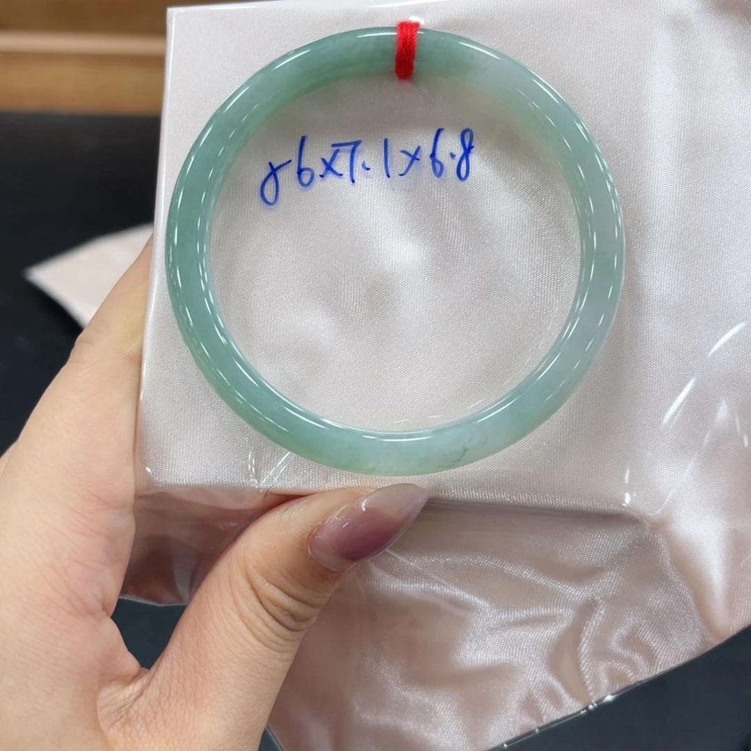 未镶嵌手镯翡翠翡翠