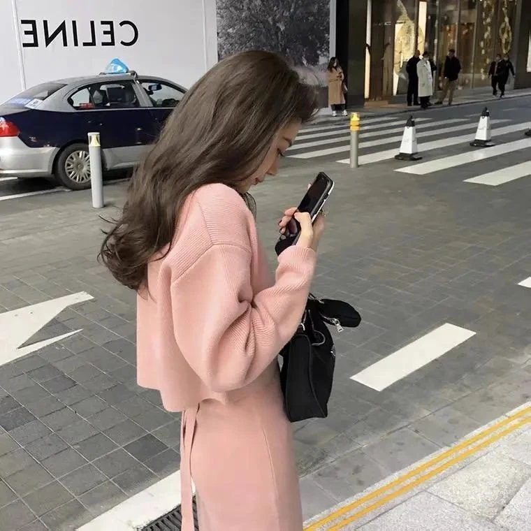 2025早秋冬季名媛气质御姐轻熟小香风针织毛衣吊带连衣