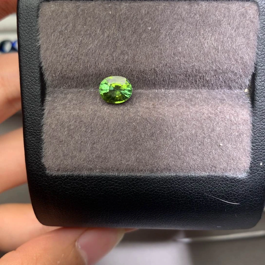 1.2ct碧玺裸石未镶嵌碧玺