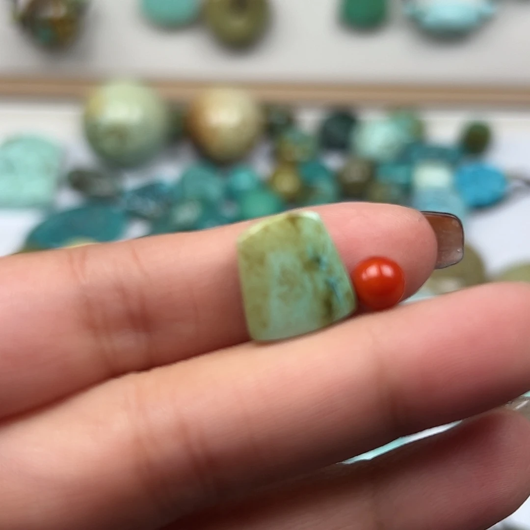 南红玛瑙未镶嵌珠宝奇石