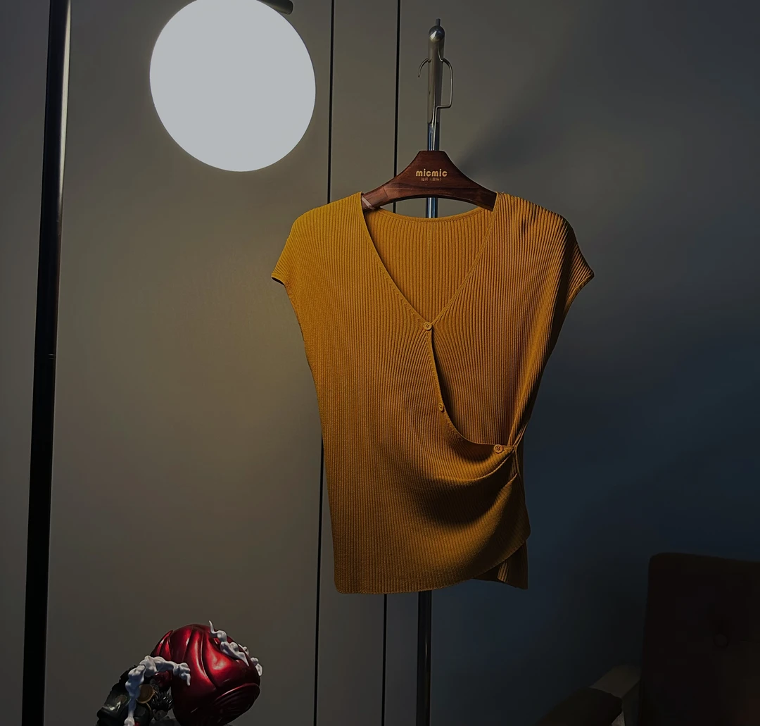 时尚V领不规则显瘦气质冰丝针织衫休闲上衣夏季无袖女装