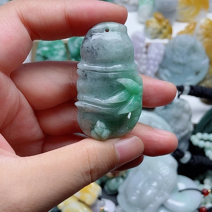 吊坠(不含链)未镶嵌翡翠1