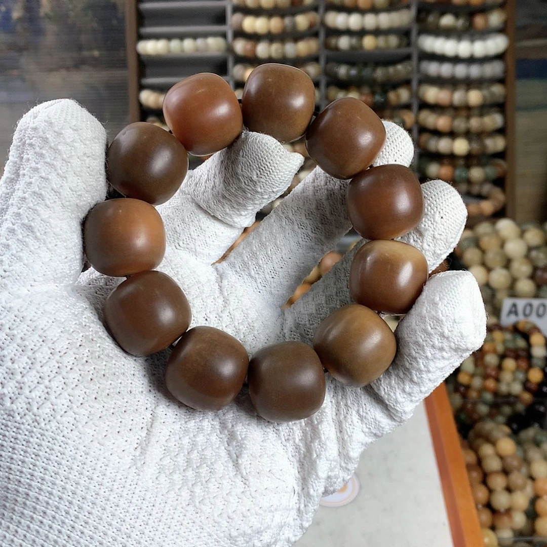 【闪购商品】菩提根/象牙果手串C***?