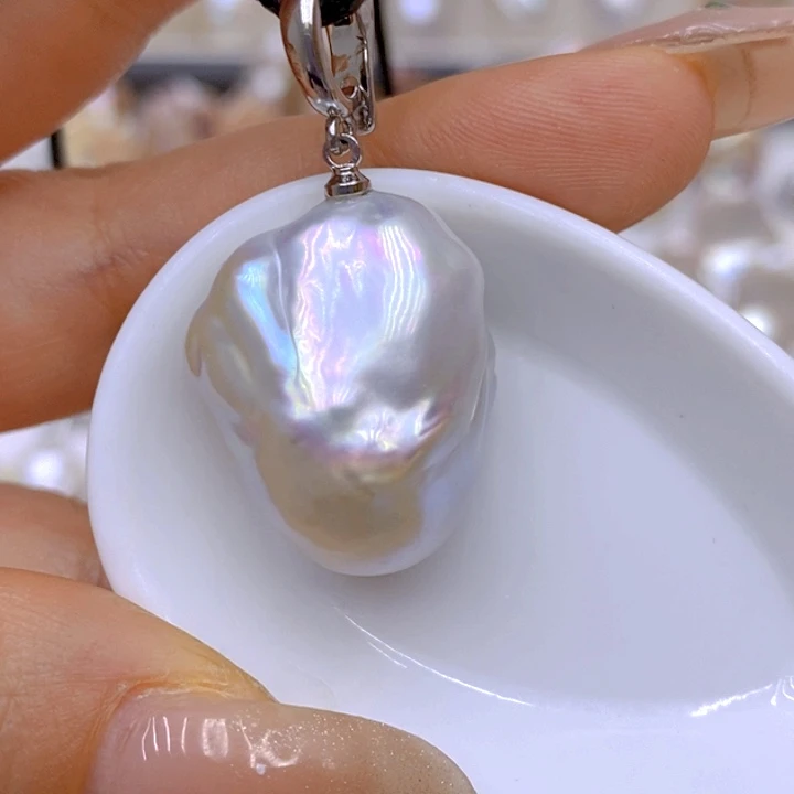 淡水珍珠吊坠(赠链)未镶嵌