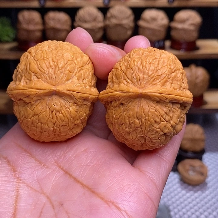 文玩核桃吊坠金丝绣球23