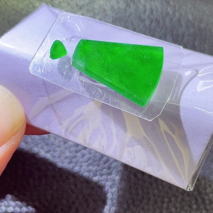 未镶嵌定制翡翠翡翠