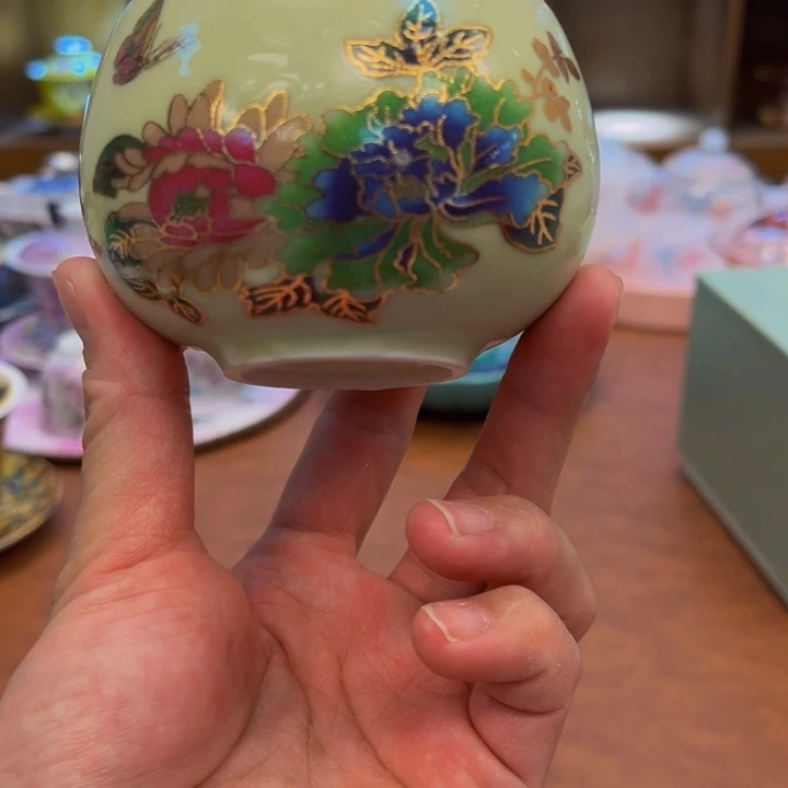 瓷片咯啦咯啦咯哦哦哦哦哦哦哦哦哦哦哦哦