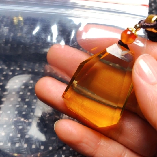 未镶嵌颈饰水晶F*Y吊坠