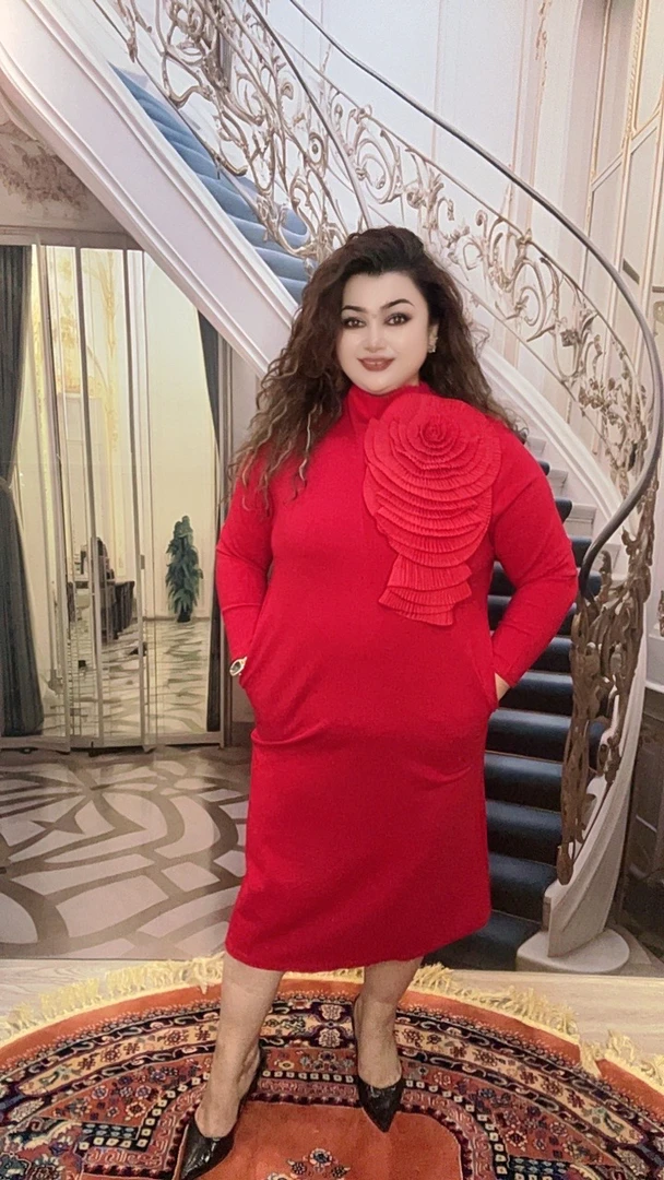 复古风红色立体花朵装饰中长款连衣裙2025网红款