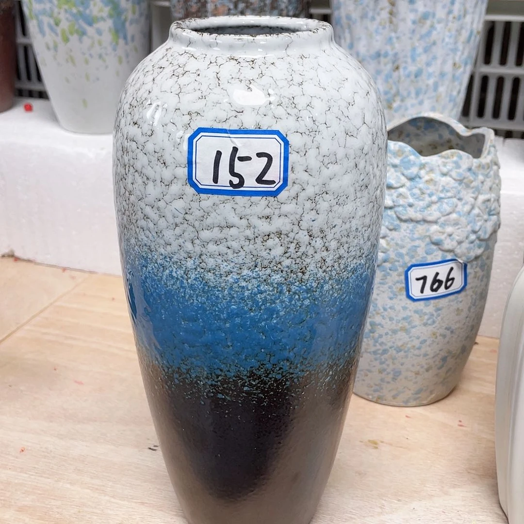 瓶152号复古陶瓷高25厘米一个