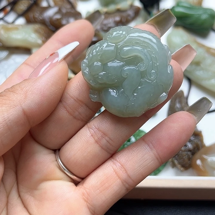 【闪购商品】颈饰未镶嵌和田玉