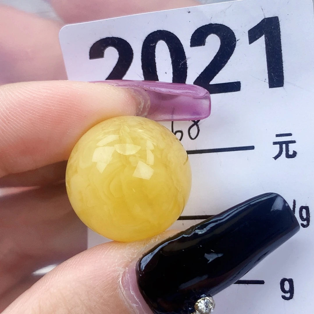 琥珀未镶嵌珠宝奇石19.3一颗粉