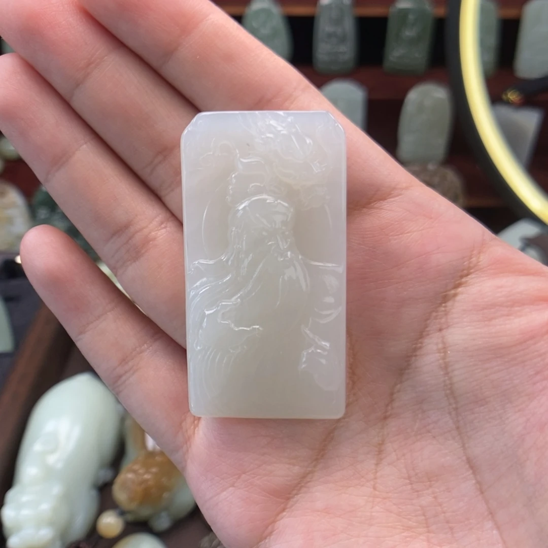 和田玉未镶嵌颈饰