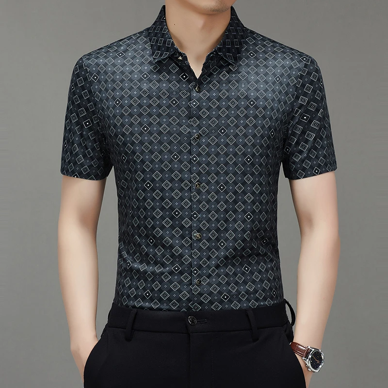 新款无痕冰丝短袖花衬衫男士宽松半袖休闲中年爸爸装碎花衬衣夏季