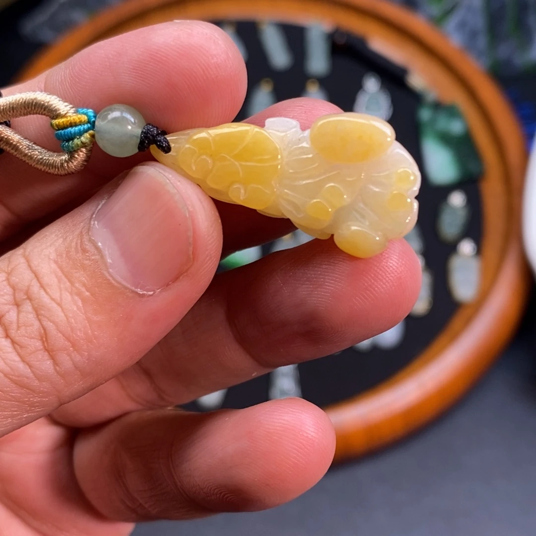 翡翠未镶嵌颈饰天然