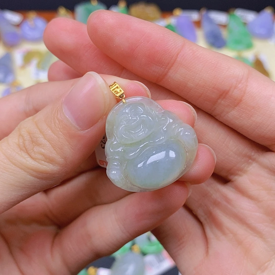 翡翠颈饰18K金镶嵌翡翠