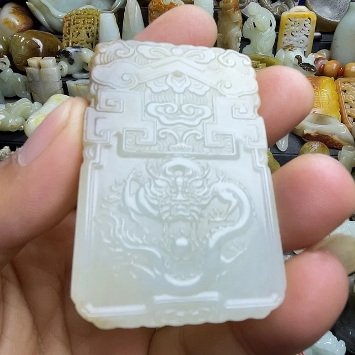 颈饰未镶嵌和田玉