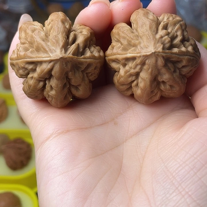 熊***啊文玩核桃吊坠八爪