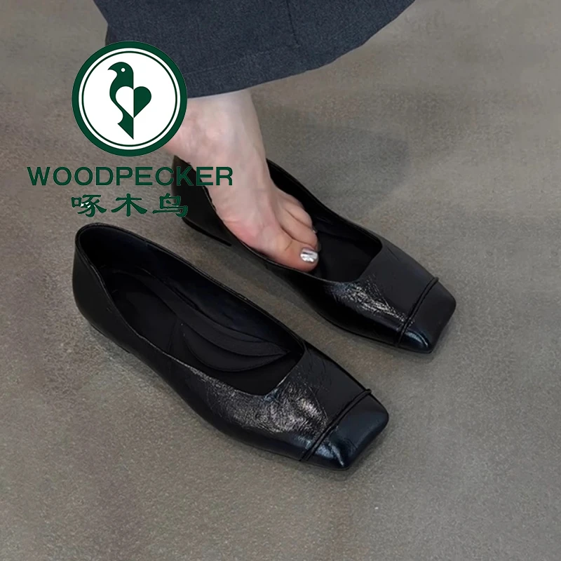啄木鸟黑色复古显瘦软皮舒适通勤平底鞋2025极简方头一脚蹬小单鞋