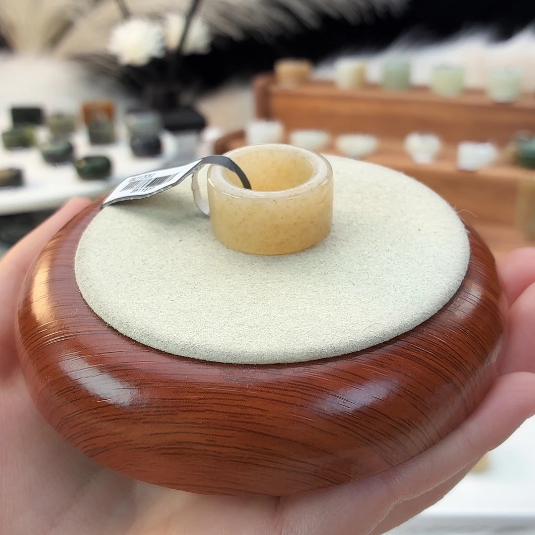 和田玉未镶嵌戒指金桂花圆切17.15mmj76