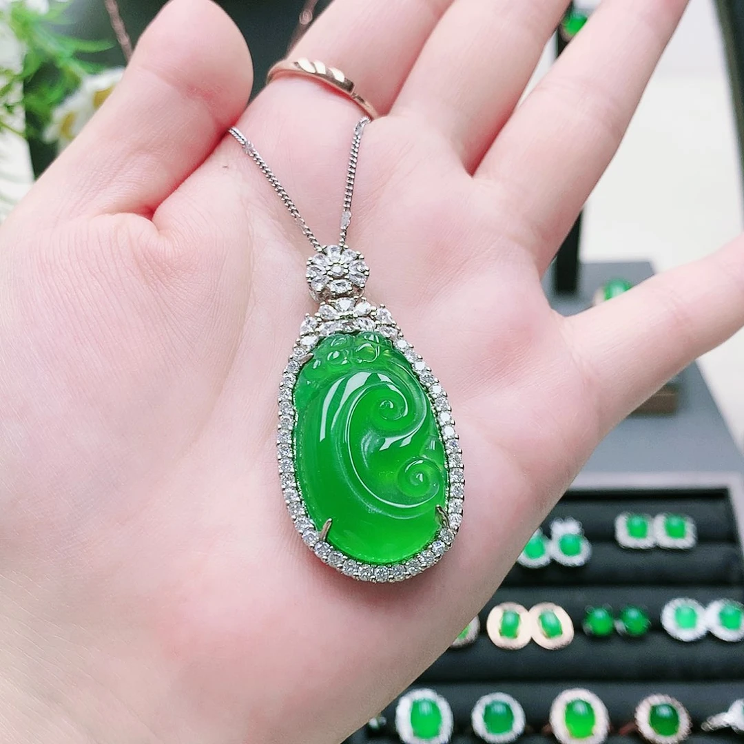 【闪购商品】玛瑙/玉髓吊坠(赠链)合金