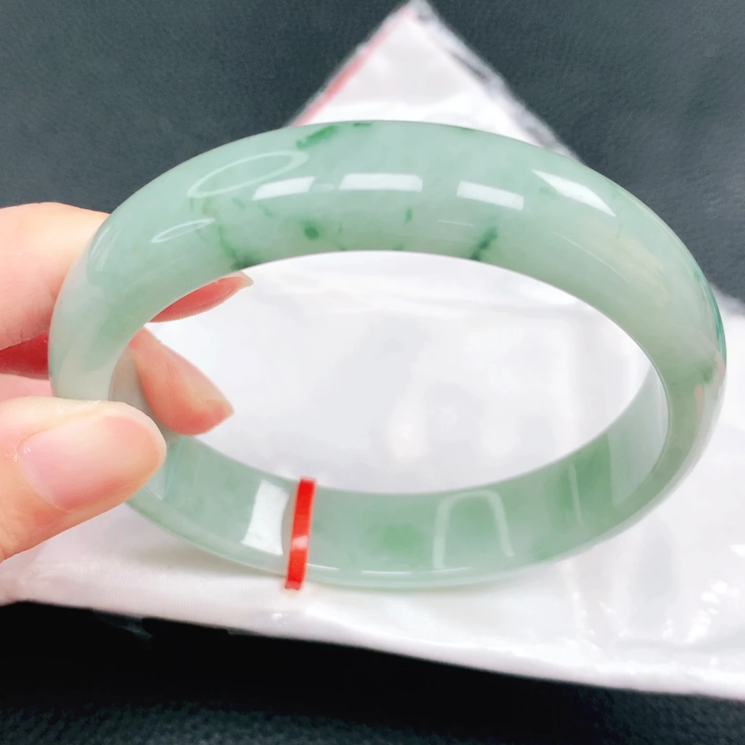 翡翠未镶嵌手镯62圈