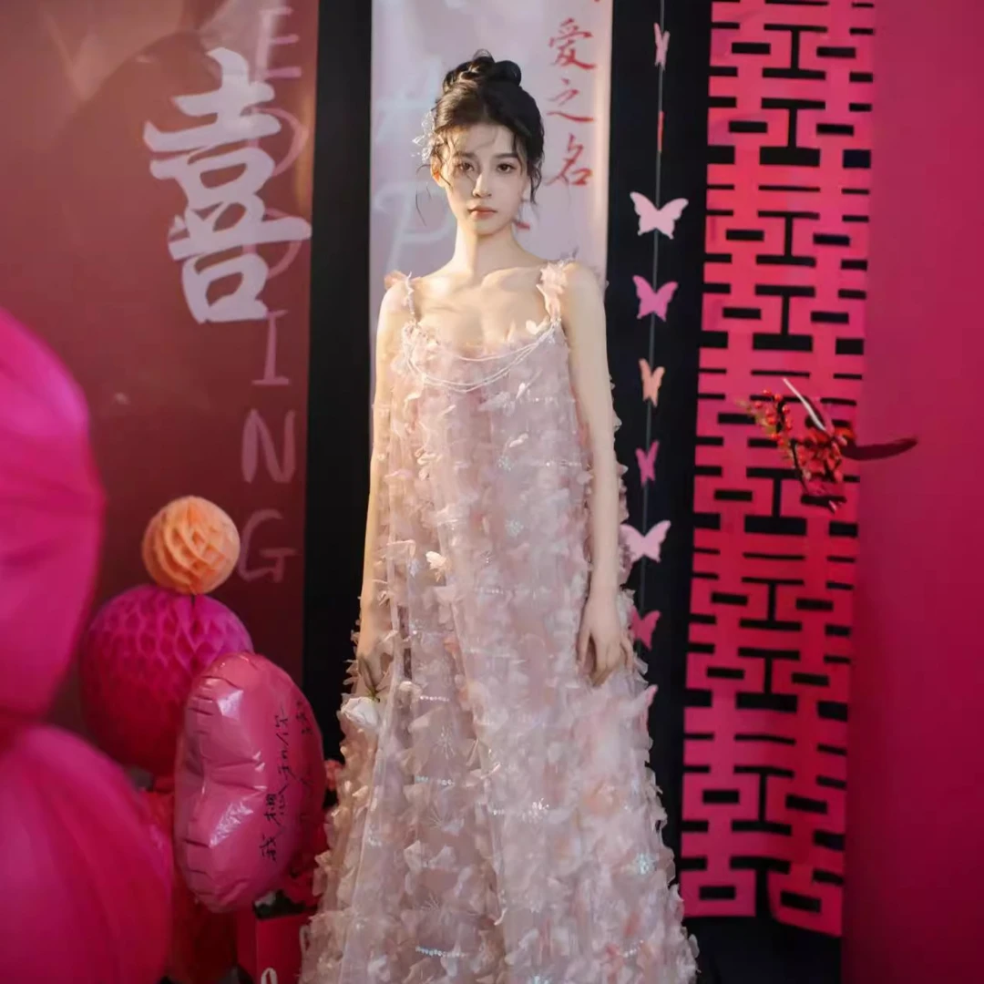 新中式晨袍2025新款新娘小众轻纱粉色订婚连衣裙孕妇胖mm敬酒服