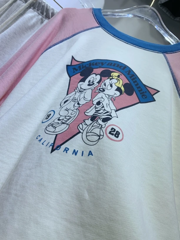 可爱风大码撞色插肩无感水印卫衣