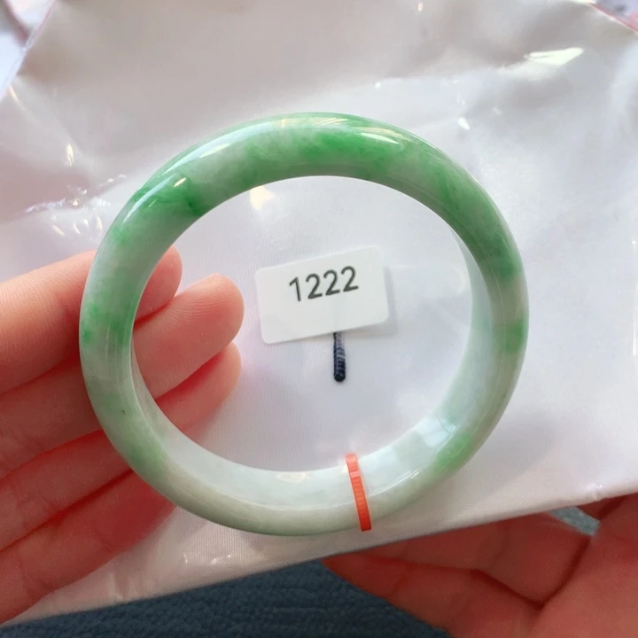 翡翠手镯未镶嵌天然翡翠手镯01