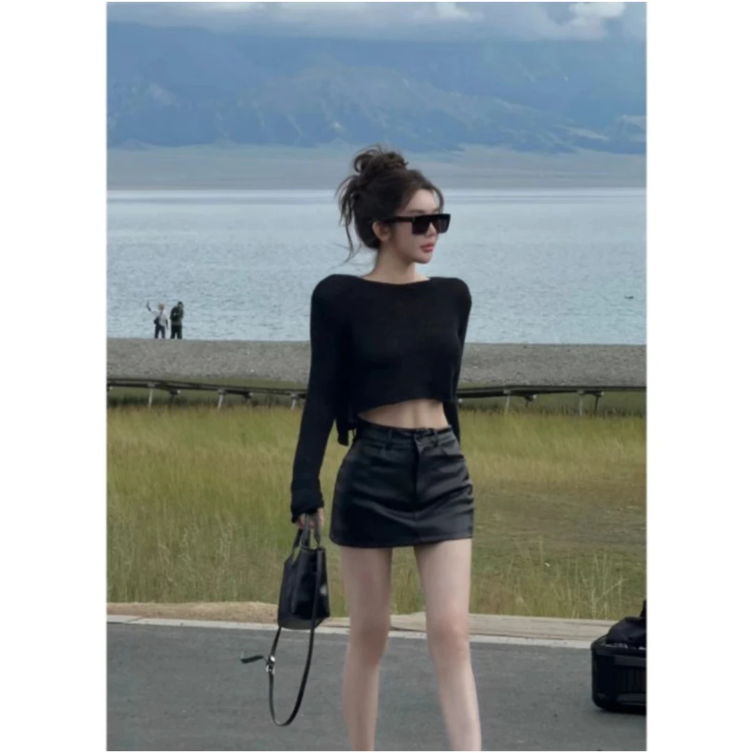 媛媛显瘦蝴蝶镂空针织薄款宽松百搭黑色气质长袖毛衣+皮裤套装