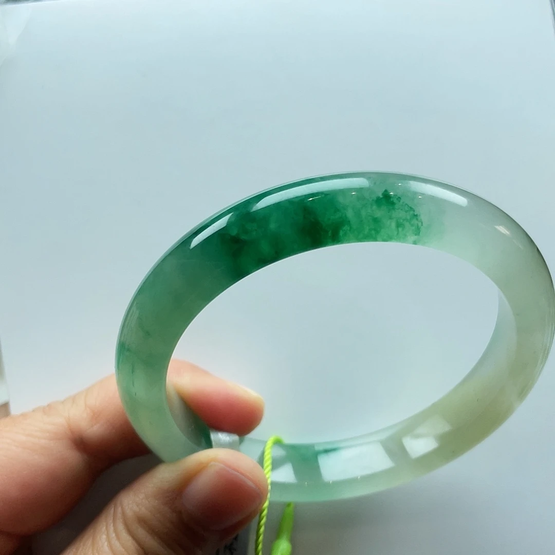 未镶嵌手镯石英质玉
