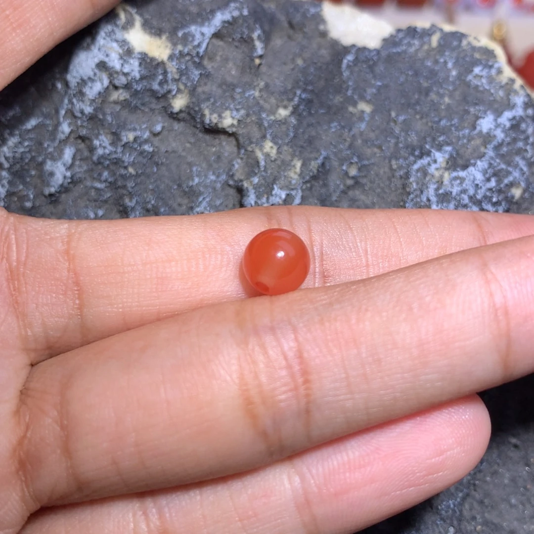 南红玛瑙未镶嵌圆珠7.2