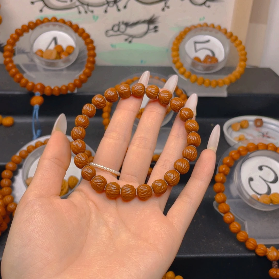 ᥫ***。吊坠文玩核桃0.9999999