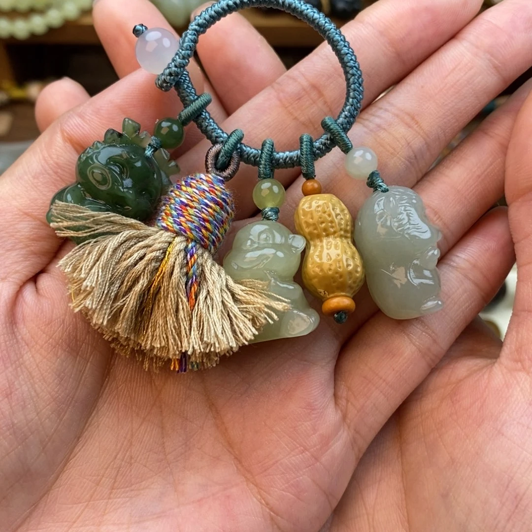 ****️和田玉未镶嵌颈饰