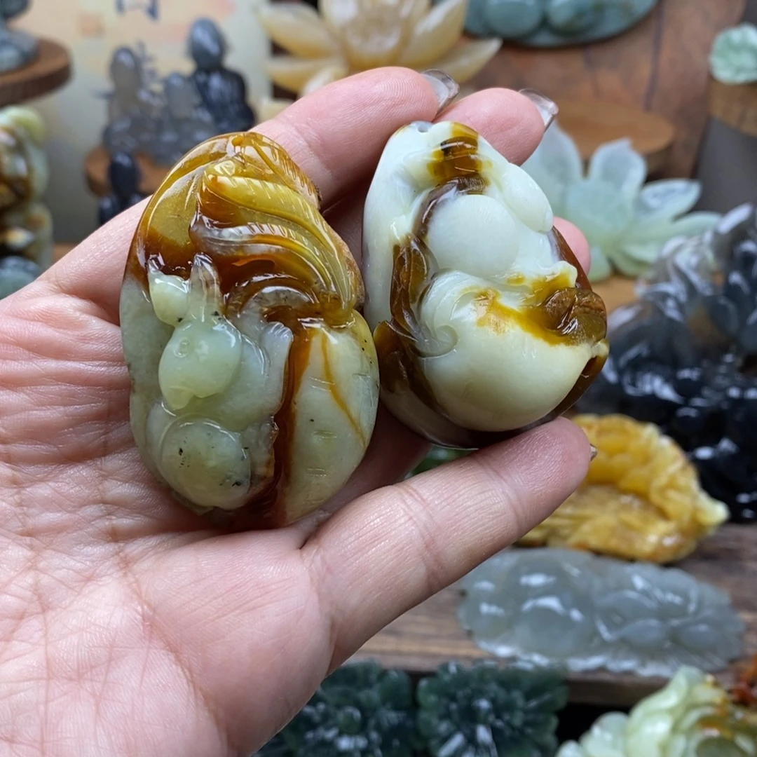 蛇纹石玉未镶嵌吊坠(不含链)微瑕