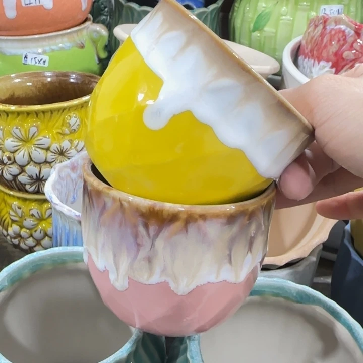 凑9块包邮，有孔，不清楚问客服