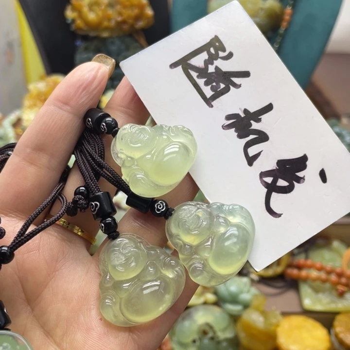 蛇纹石玉合金颈饰