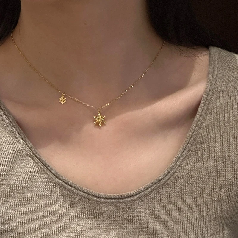 铜合金项链 清冷感金色雪花吊坠项链女高级感轻奢小众精致锁骨链