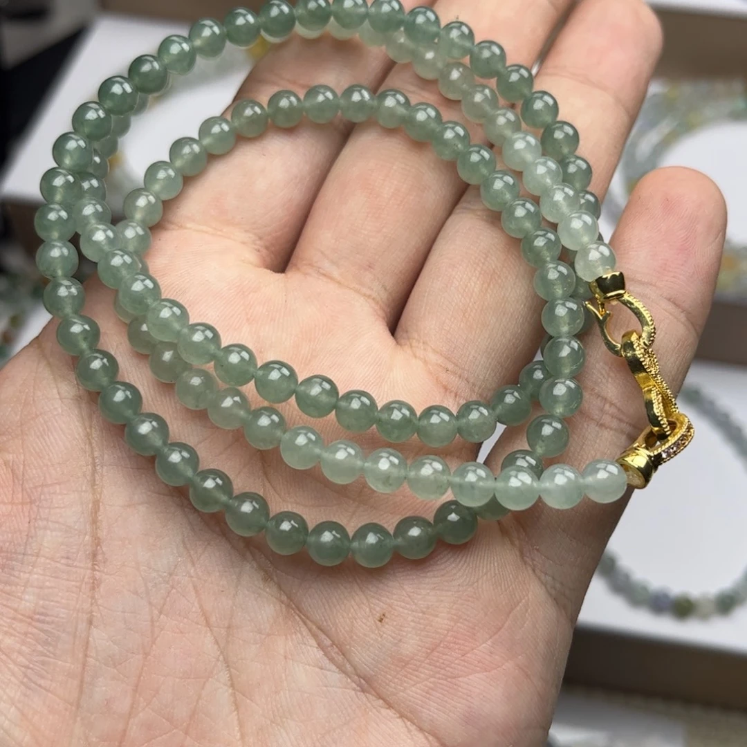平***牛翡翠未镶嵌颈饰122