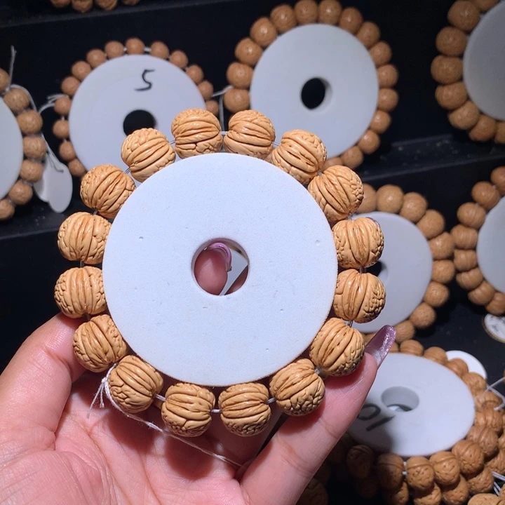 桃核手串虎皮肌肉